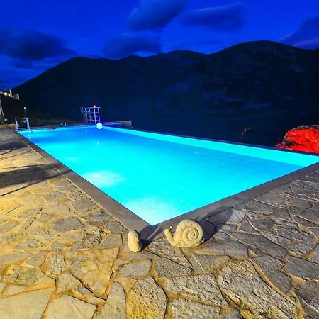 Pleiades Village Σπίτι διακοπών Ζαρούχλα