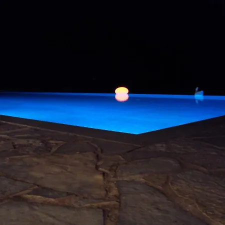 Pleiades Village * Ζαρούχλα